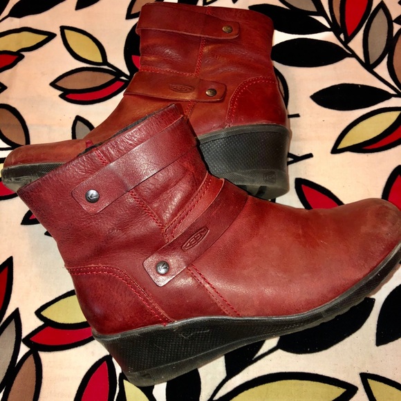 keen red boots